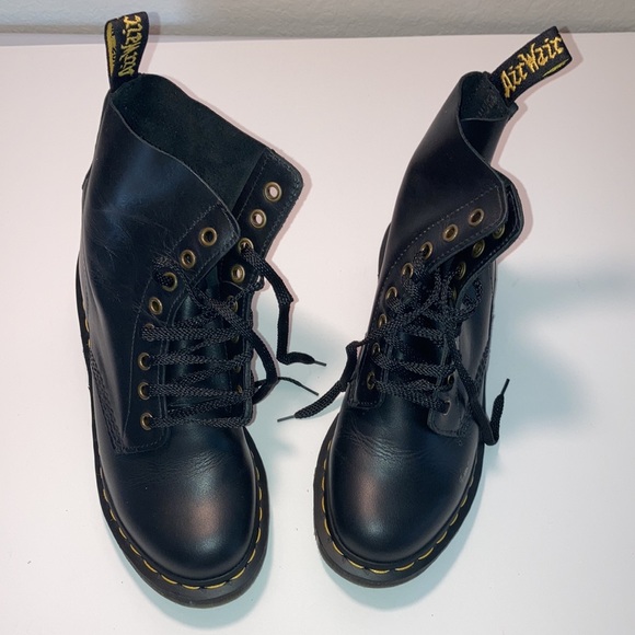 Dr martens leather black combat boots 2” heels - Picture 3 of 5
